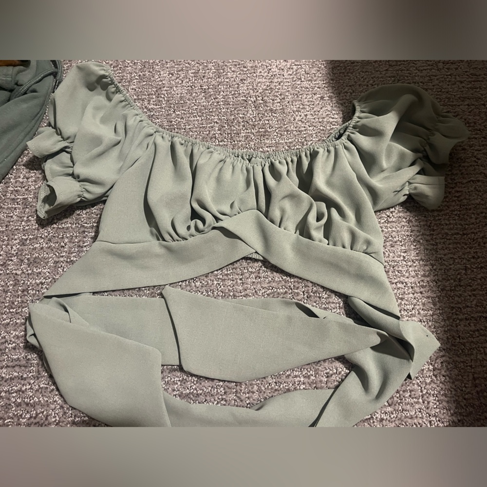 Cropped blouse